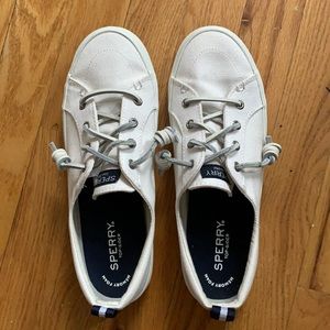 Sperry Crest Vibe Sneakers🌙